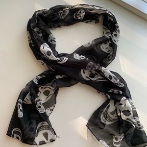 Skull print scarf